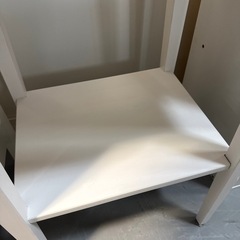 IKEA サイドテーブルの画像