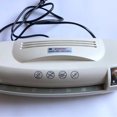 A4ラミネーター