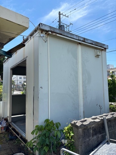 プレハブ　コンテナ　幅2400 奥3800 高2660　値段交渉受け付けます！