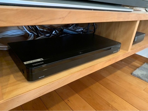TOSHIBA DBR-W1008 レコーダー