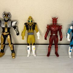 【中古玩具】ヒーロー玩具　仮面ライダー人形セットの画像