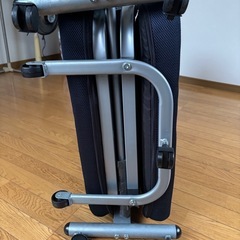 折りたたみ式ベッドの画像