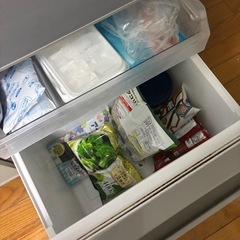 AQUA冷凍冷蔵庫 (AQR-16E)の画像