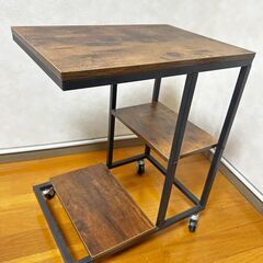 サイドテーブル　キャスター付きの画像