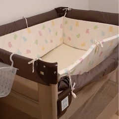 アップリカ　折りたたみベビーベッド