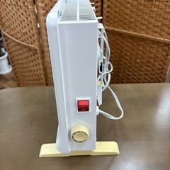スリーアップ　　ミニパネルヒーター(電気ヒーター)の画像