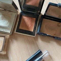 アイシャドウ【4個】ナーズ　ソック　RMK等　アイライナー2本黒の画像