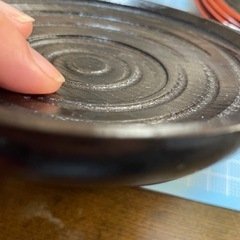 お椀やコップの下に敷くお皿の画像