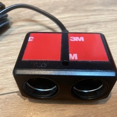 増設 2連 シガーソケット 車 充電 3日間使用したのみ カー用品の画像