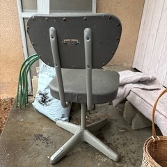 コクヨ　　オフィスチェアの画像
