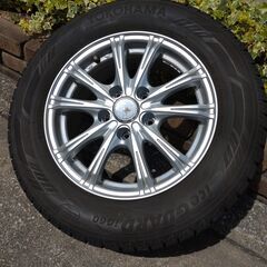 アルミホイール（リムサイズ:15×6J PCD:114.3　インセット:45）　スタッドレスタイヤ付き　4本の画像