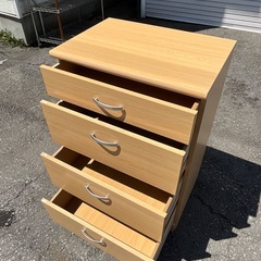 激安出品 美品 4段タンス 丁度良いサイズです！の画像