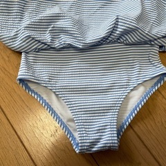 GU キッズ　女の子　細ボーダー柄ワンピース水着　110cm ブルー　水色の画像