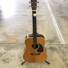 モーリスW-28 ケース、スタンド付きの画像