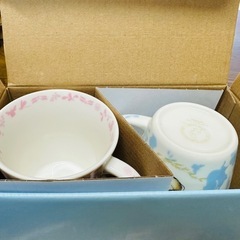 ① 未使用 ピーターラビット マグカップ 2個セットの画像