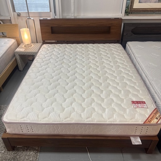 クイーンベッドセット