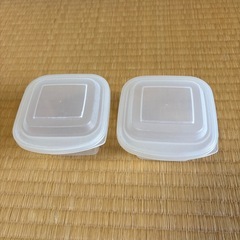 透明な四角形の保存容器2個セットの画像