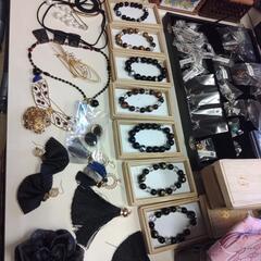 アクセサリー　装飾品　ペンダント　ブローチ　リング　色々