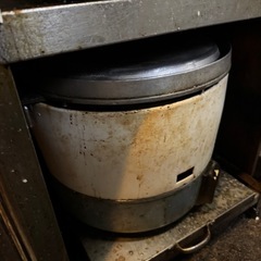【受け渡し決定】厨房機器4点セット フライヤー ガスオーブン ガス釜 電子レンジ の画像