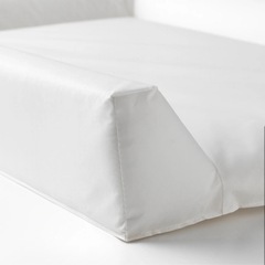 IKEA オムツ替え マット ベビー用品 の画像