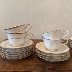 ノリタケ　カップ&ソーサーセット