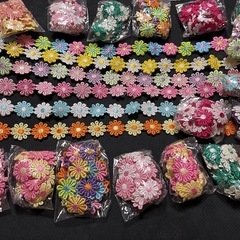 ハンドメイドパーツ　刺繍花柄リボン
