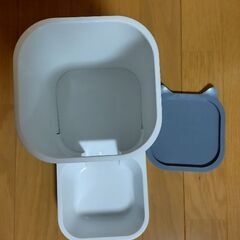 犬・猫　給餌器の画像