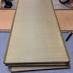 あげます　
畳　60ミリ厚　六畳　六枚セットの画像