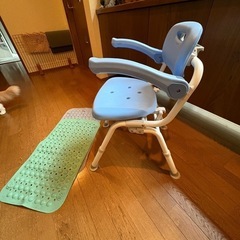 介護用入浴椅子（滑止めマット2枚付）の画像
