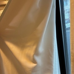 カーテンの画像