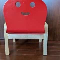 【中古】子供用木製椅子の画像