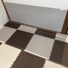 ダイヤモンドフェンス　室内使用　2枚の画像