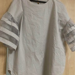 新品　ライトグレー トップス　五分丈