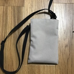 無印良品　ミニサコッシュ　　ベージュ