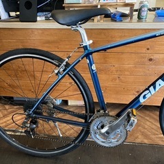 クロスバイク　GIANT escape R3 前後タイヤ　チューブ新品 クロスバイク GIANT escape R3 前後タイヤ チューブ新品