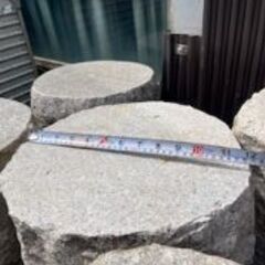 石椅子の画像