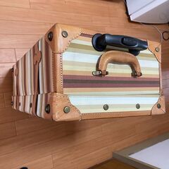 🉐スーツケース❗️おしゃれ❗️ジャンク❗️の画像