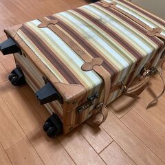 🉐スーツケース❗️おしゃれ❗️ジャンク❗️の画像