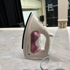 アイロン(白)