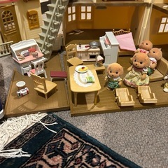 値下げ　シルバニアファミリー　人形、家　車の画像
