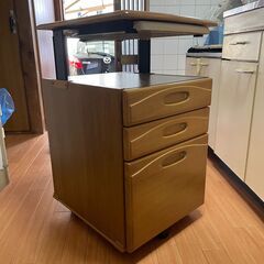 🉐キャビネット❗️引き出し棚❗️の画像