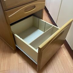 🉐キャビネット❗️引き出し棚❗️の画像