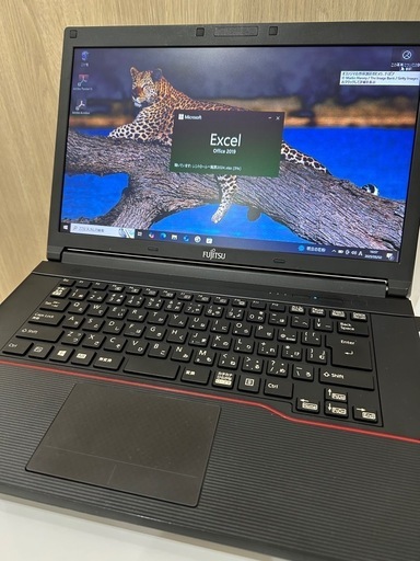 富士通パソコン　LIFEBOOK A573/G