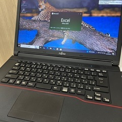 富士通パソコン　LIFEBOOK A573/G