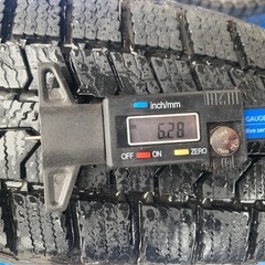スタッドレスタイヤ　中古　155/65R14　の画像