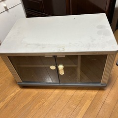 ローラー付きテレビ台