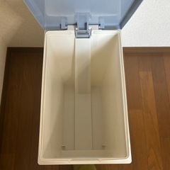 ゴミ箱　ペダル式　45リットルの画像