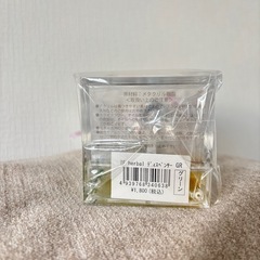 お花のディスペンサーの画像