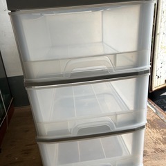 3段衣装ケース