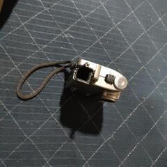 古いデジカメ　ソニー　DSC-F2　の画像